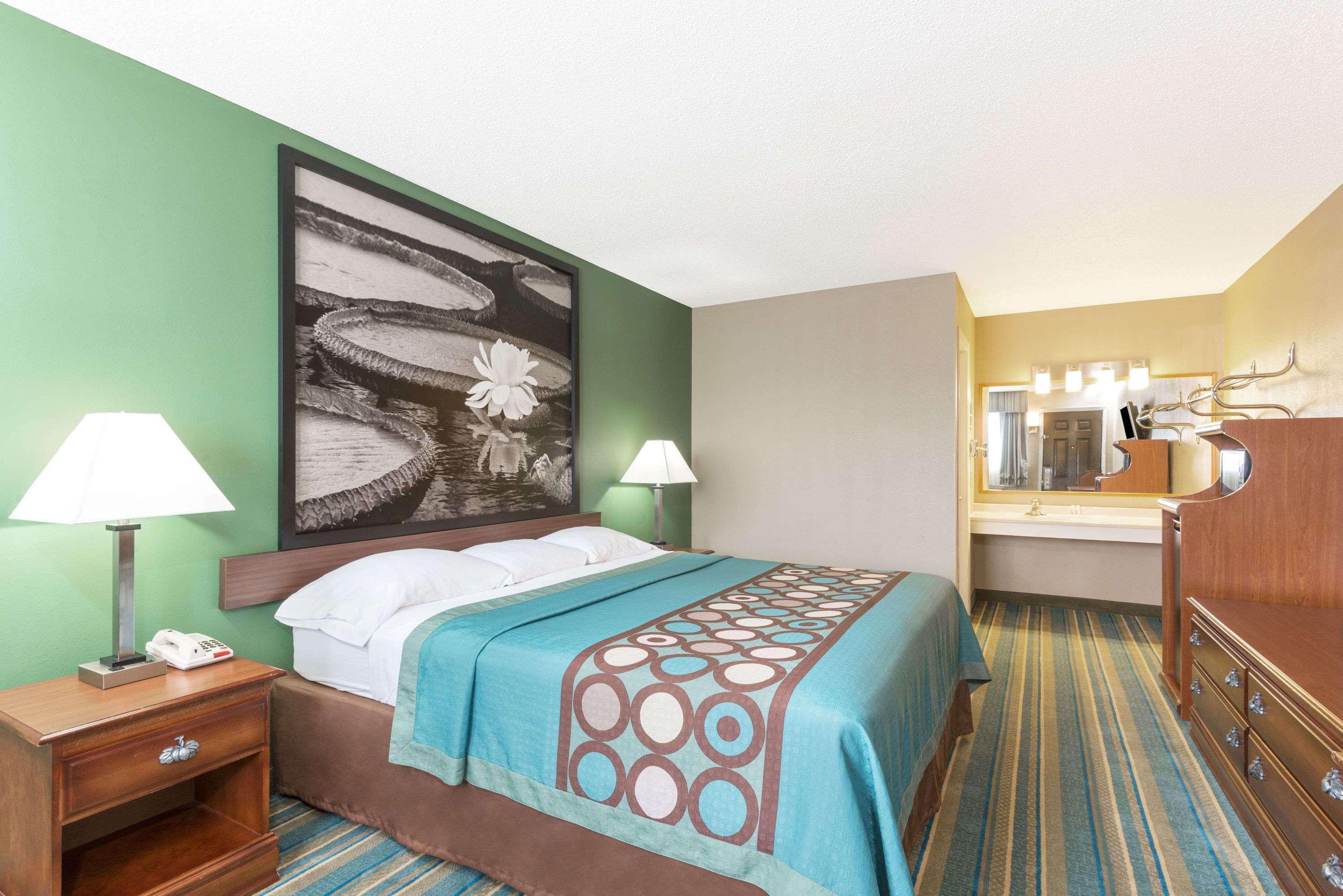 Super 8 By Wyndham Greencastle Esterno foto