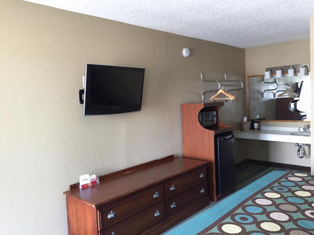 Super 8 By Wyndham Greencastle Esterno foto