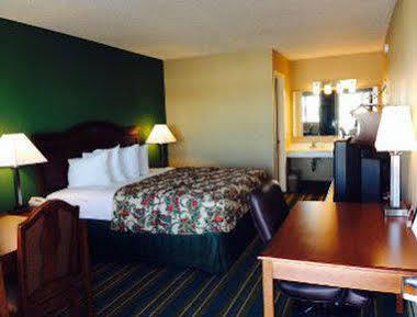 Super 8 By Wyndham Greencastle Esterno foto